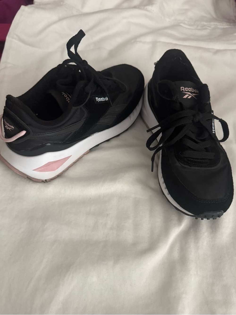 Reebok Women's Black & Pink Accent Sneakers